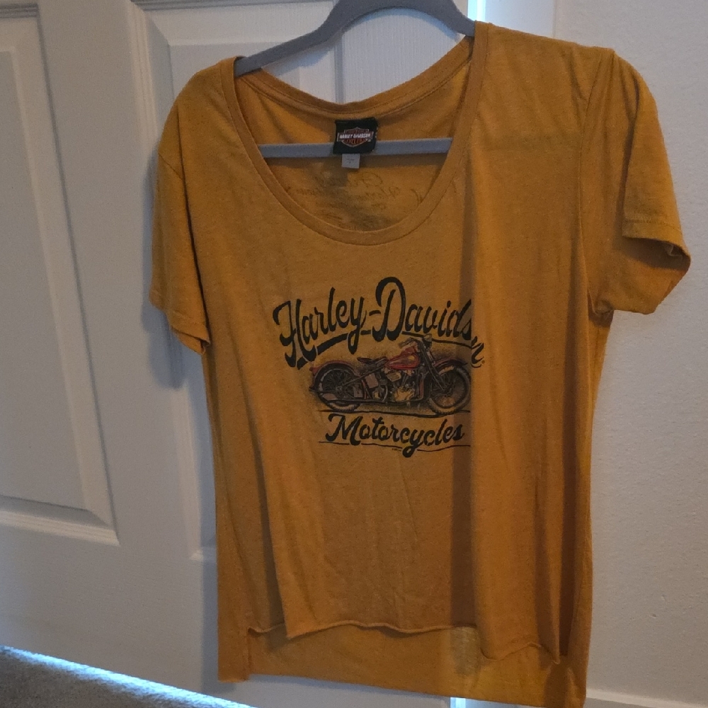 Harley-Davidson Women Mustard Tee with Motorcycle Graphic